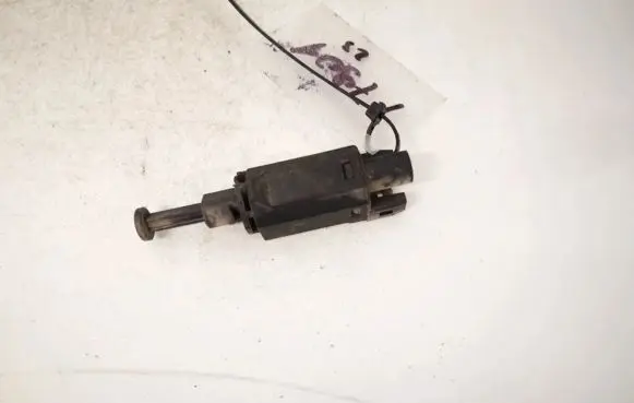 Volkswagen Transporter - Caravelle T4 Brake pedal sensor switch 102951