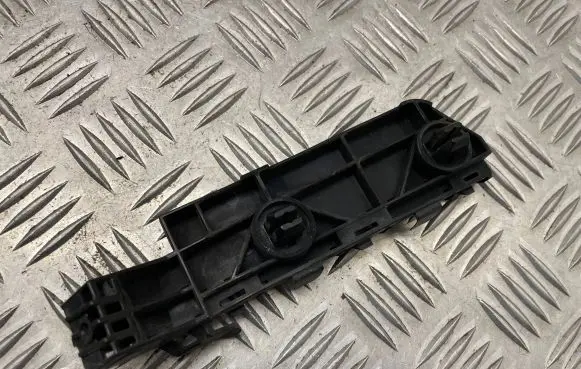 Honda CR-V Front bumper mounting bracket NF12M5S0