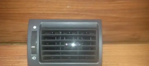 Ford Mondeo Mk III Dashboard side air vent grill/cover trim
