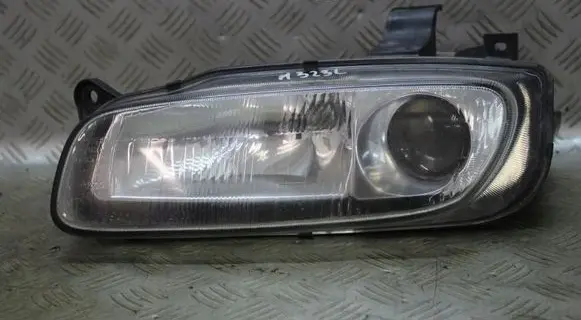 Mazda 323 Headlight/headlamp 