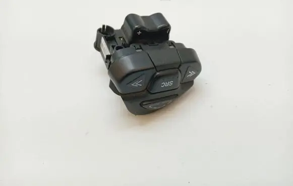Nissan X-Trail T30 Sound control switch 250901