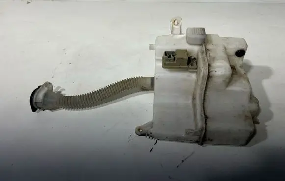 Lexus RX 300 Lamp washer fluid tank 