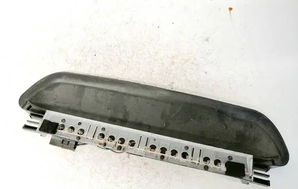 BMW 5 E60 E61 Third/center stoplight 022403 022404