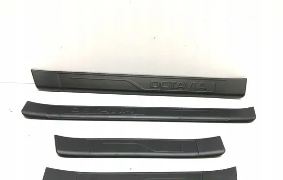 Skoda Octavia Mk3 (5E) sill trim set (inner) 5E0071303A