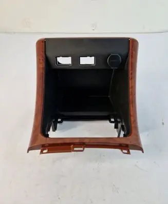 Glove box