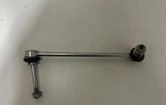 BMW X7 G07 Front anti-roll bar/stabilizer link 6881807