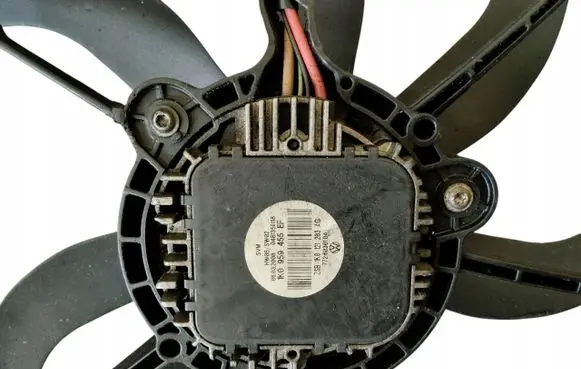 Volkswagen Polo VI Air conditioning (A/C) fan (condenser) 1K0959455F