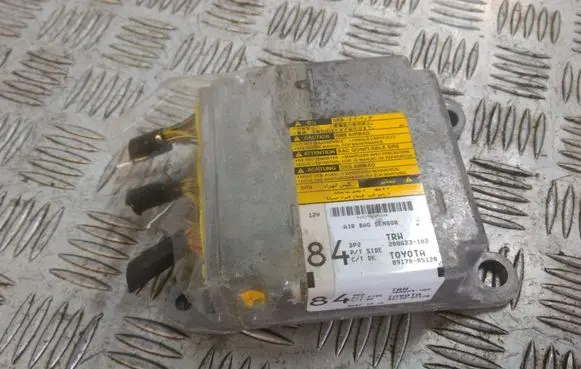 Toyota Avensis T250 Airbag control unit/module 8917005120