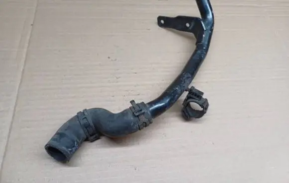 Volkswagen Golf VI Engine coolant pipe/hose 03L122157K
