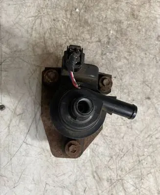 Lexus RX 330 - 350 - 400H Electric auxiliary coolant/water pump