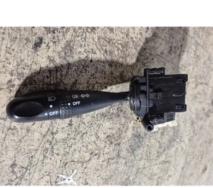 Toyota Yaris Indicator stalk 173681