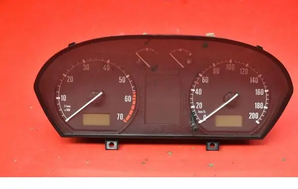 Speedometer (instrument cluster)