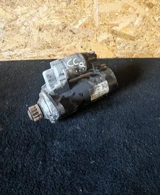 Volkswagen PASSAT CC Starter motor 02E911024C