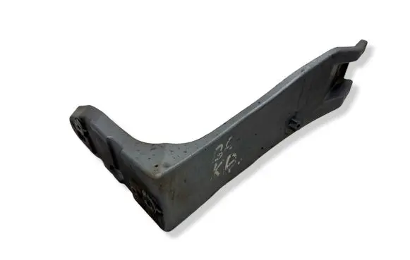 Audi A4 S4 B6 8E 8H Front bumper mounting bracket 8E0821137B