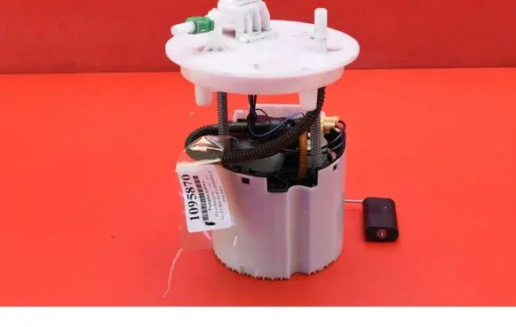 Opel Insignia A In-tank fuel pump 84660729