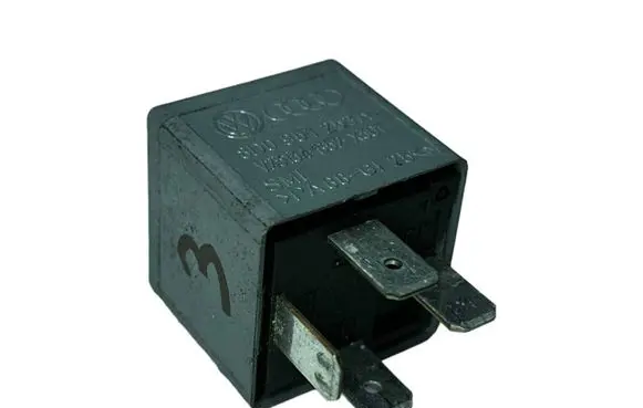 Audi A4 S4 B7 8E 8H Other relay 8D0951253A V23134B52X301