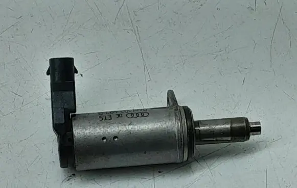 Audi A6 S6 C7 4G Camshaft vanos timing valve 06H103697B
