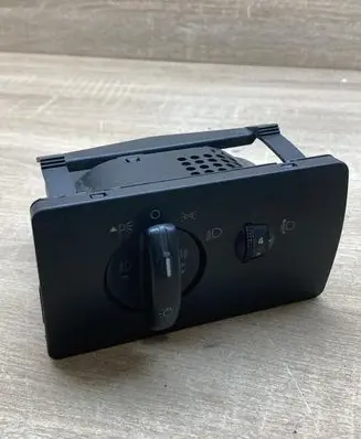 Ford Mondeo Mk III Light switch 1S7T13A024BB