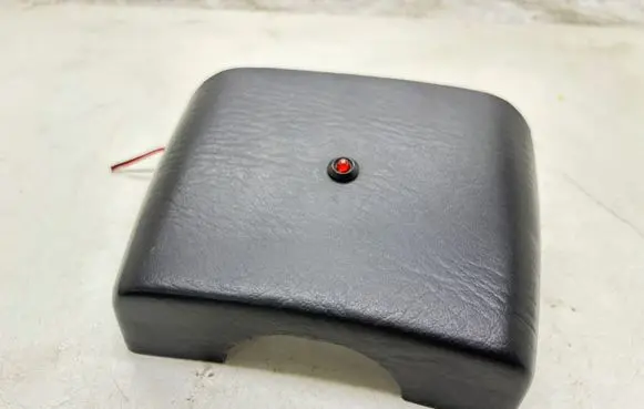Steering wheel column trim