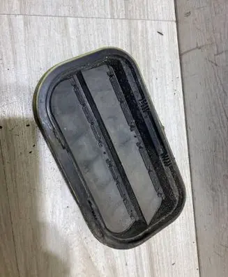 Ford Ecosport Quarter panel pressure vent YF1A54280B62AE