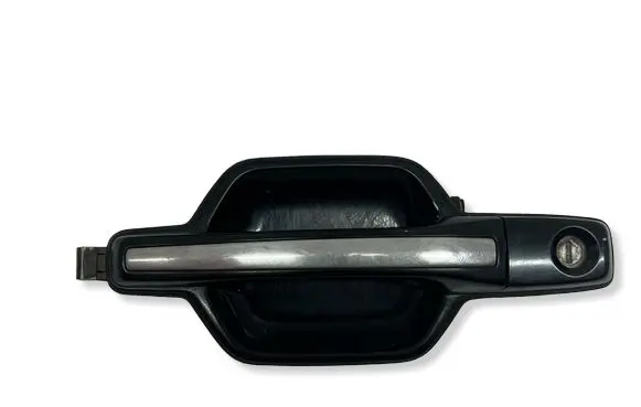 Mitsubishi Pajero Front door exterior handle 