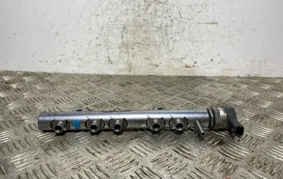 Jeep Grand Cherokee Fuel main line pipe 0445216044