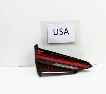 Audi A5 Tailgate rear/tail lights 8W6945093F