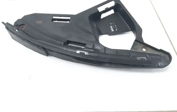 Volvo XC60 Headlight/headlamp mounting bracket 30763434