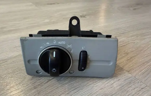 Mercedes-Benz E W211 Light switch A2115450904 2115450904