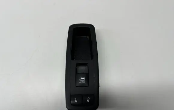 Chrysler Pacifica Electric window control switch P68268251AC 68268251AC 3OS10123707