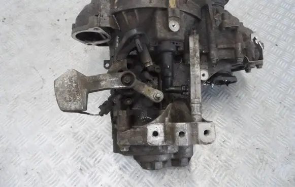 Manual 6 speed gearbox