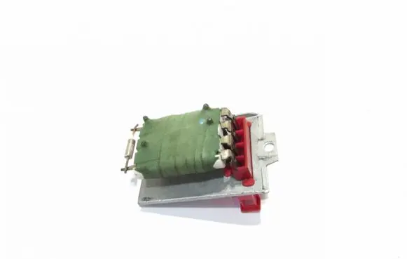 Volkswagen PASSAT B5 Heater blower fan relay 8D0959263