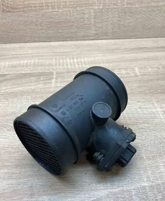 Chrysler Voyager Mass air flow meter 0281002132