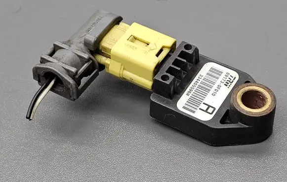 Toyota Corolla Verso E121 Airbag deployment crash/impact sensor 891730F010