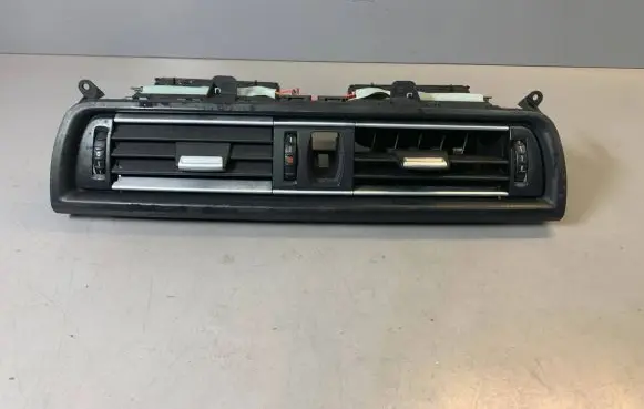 BMW 5 F10 F11 Dash center air vent grill 9209137 64229209137 16828110