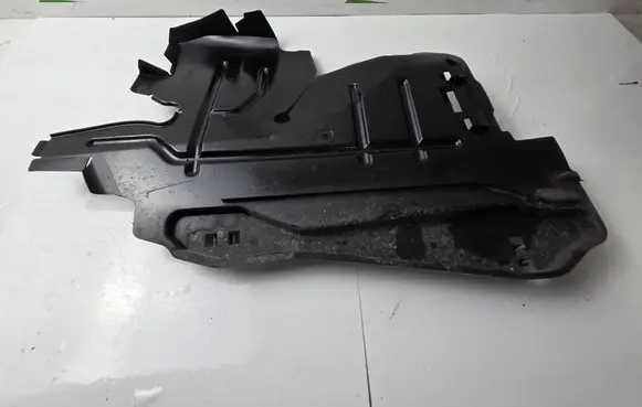 Opel Crossland X Intercooler air guide/duct channel 39145153