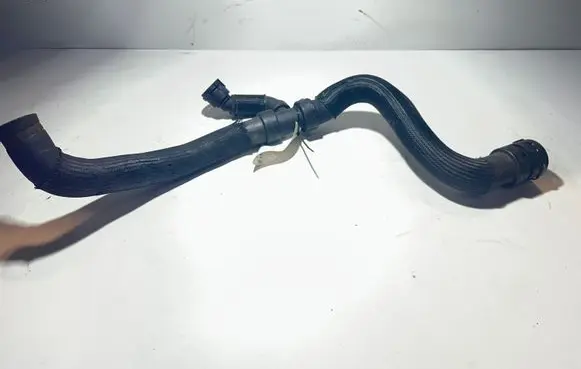 Volvo V70 Engine coolant pipe/hose S4000238