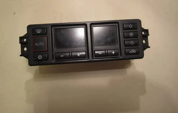 Audi A4 S4 B5 8D Climate control unit 8L0820043B 5HB00760800