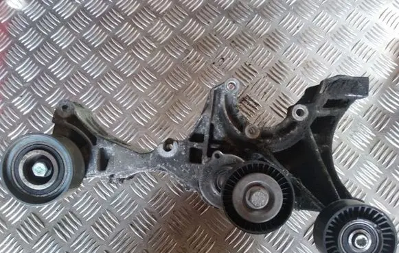 Audi A4 S4 B7 8E 8H Generator/alternator bracket 038903143D