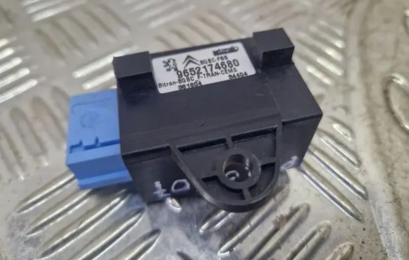 Peugeot 407 Other relay 9652174680