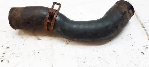 Volkswagen PASSAT B4 Engine coolant pipe/hose 357121051