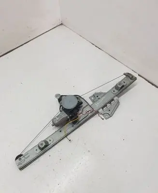 Suzuki Grand Vitara II Rear door window regulator with motor 8346065J00