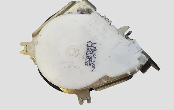 Ford Focus Front seatbelt 4M51A61294AK 33032071