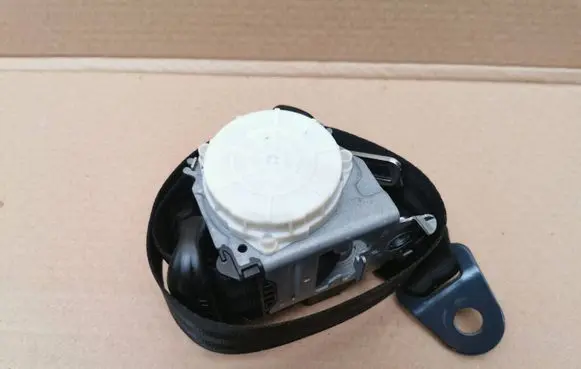 Peugeot Partner Front seatbelt 98172325XX 34245643C