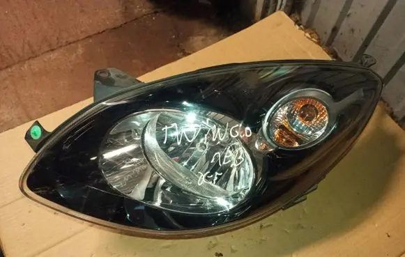 Renault Twingo II Headlight/headlamp