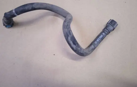 Toyota Yaris Engine coolant pipe/hose