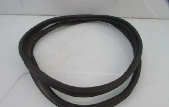 Renault Megane III Trunk rubber seal (body)