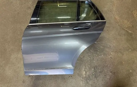 Mercedes-Benz C W204 Rear door