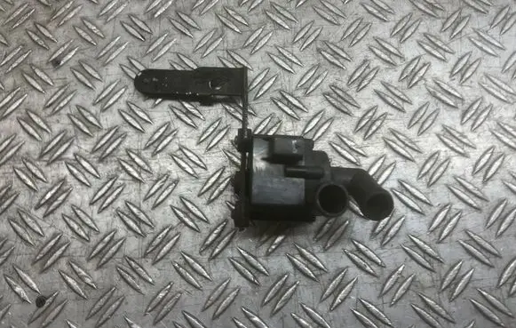 Volkswagen Tiguan Electric auxiliary coolant/water pump