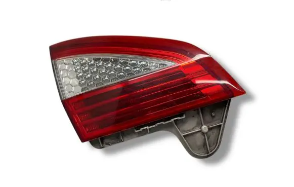 Ford Mondeo MK IV Tailgate rear/tail lights 7s7113a603a